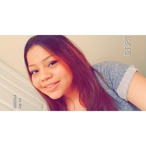 Meet your Posher, Daniela